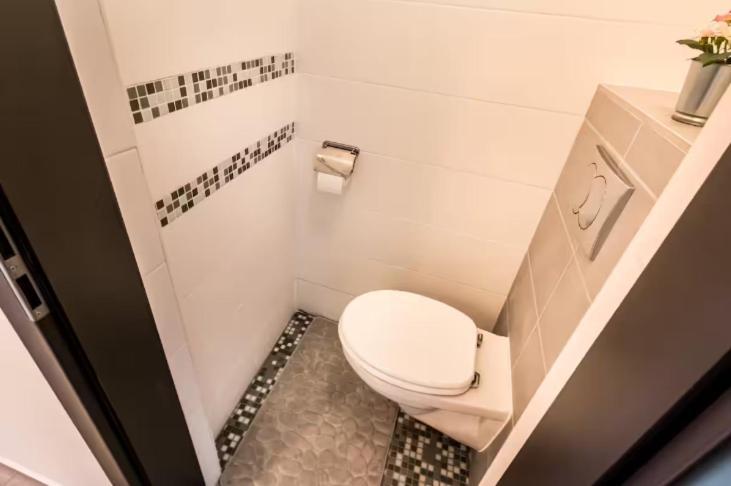 Bpr Szondi Cozy Apartment Budapeste Exterior foto